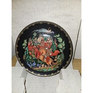 VINTAGE RUSSIAN Fairy Tale Hand-Painted Lacquered Porcelain Plate 24k Gold Gilt